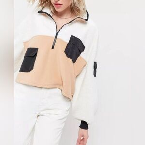 Urban Outfitters Cropped Colorblock Fleece Pullover with Pockets size XS